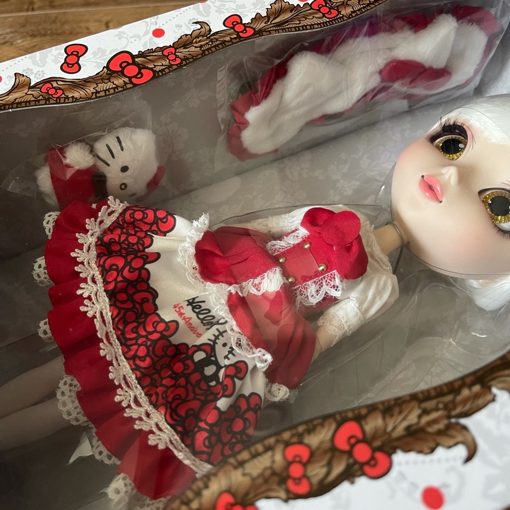 PULLIP (Sanrio)-RARE Limited Ed. Hello Kitty Doll - Picture 7 of 16